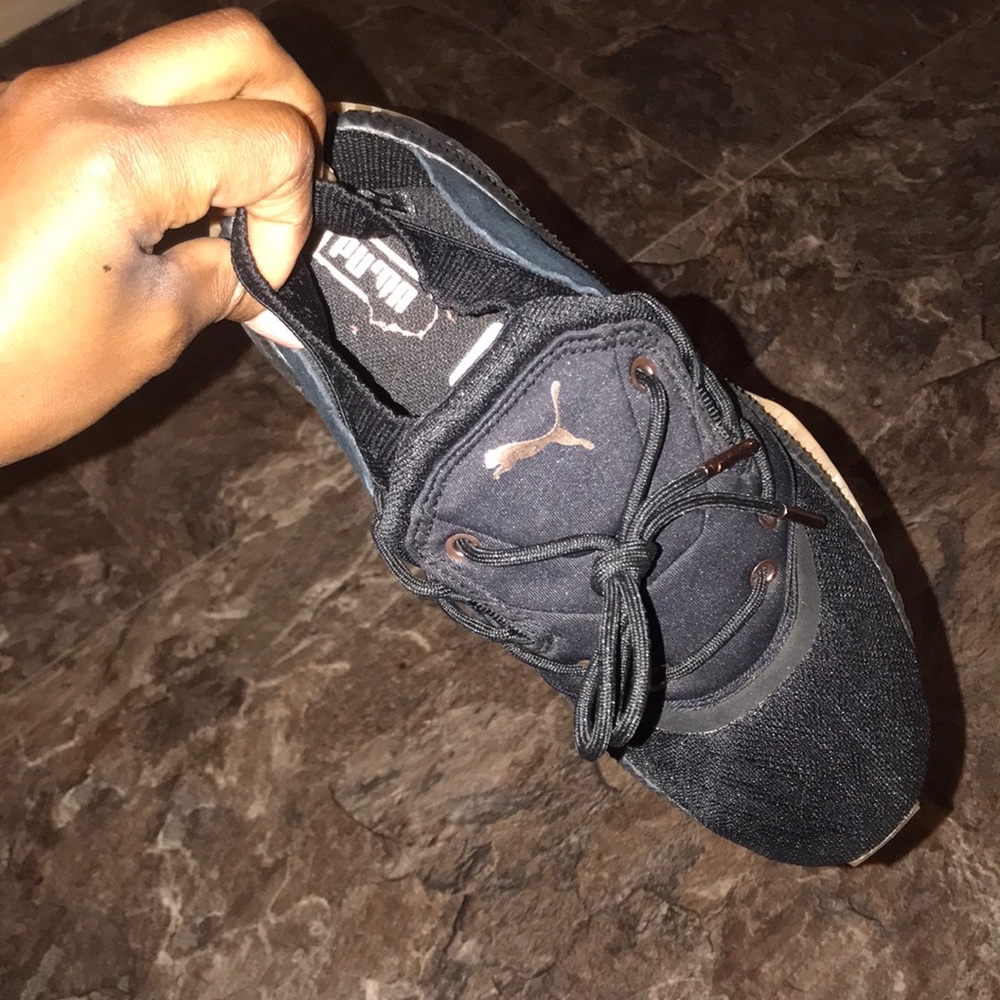 Shoes - Picture 2 of 3